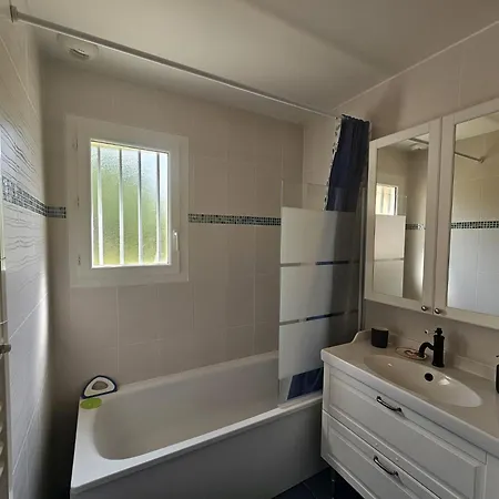 Calme Et Vue Panoramique Champs Et La Sarthe Feriehus *