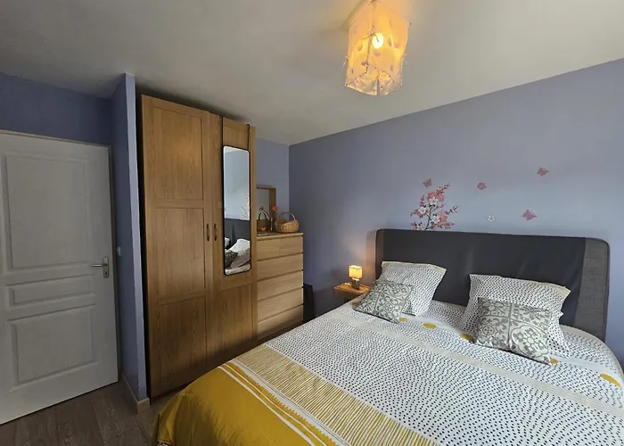 Nyaraló Calme Et Vue Panoramique Champs Et La Sarthe